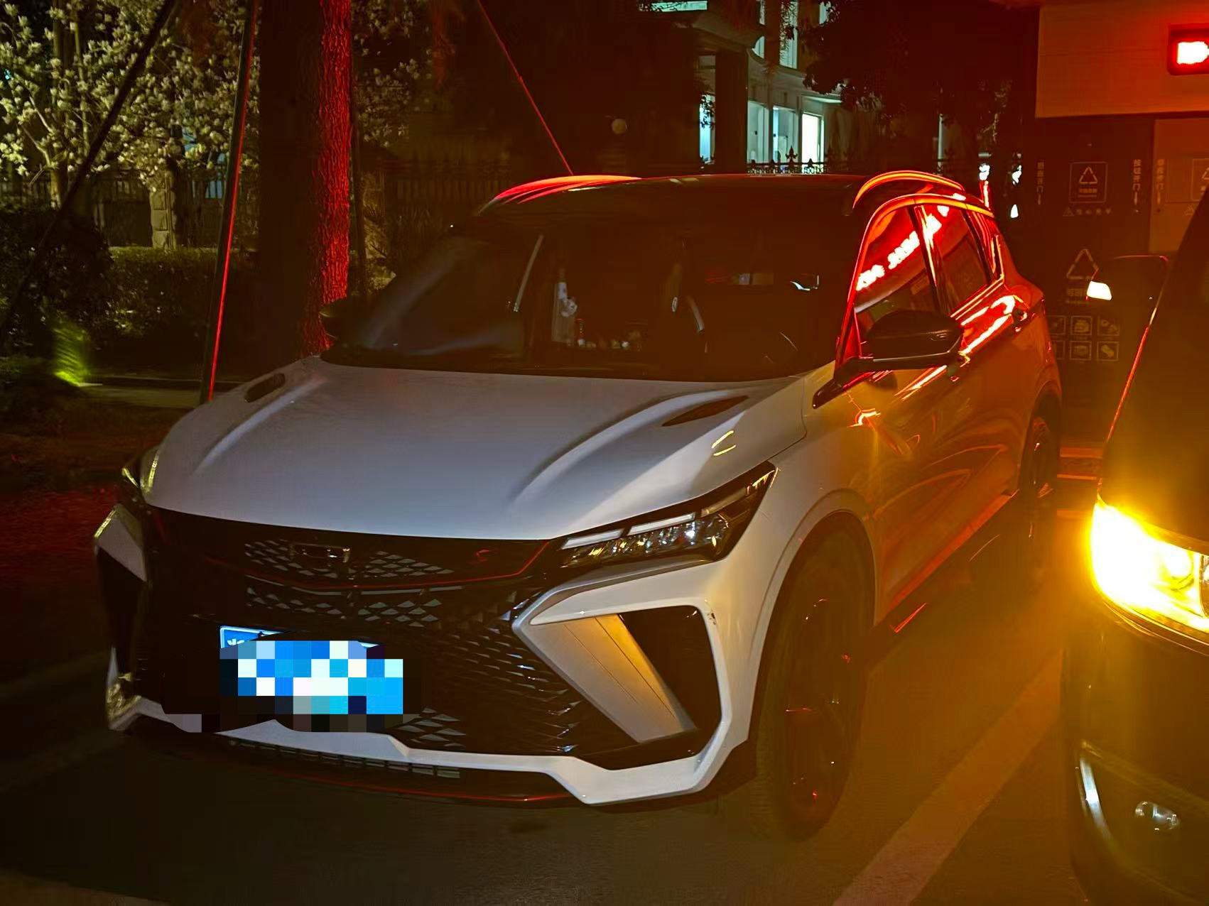 GEELY Coolray 2023 car image 