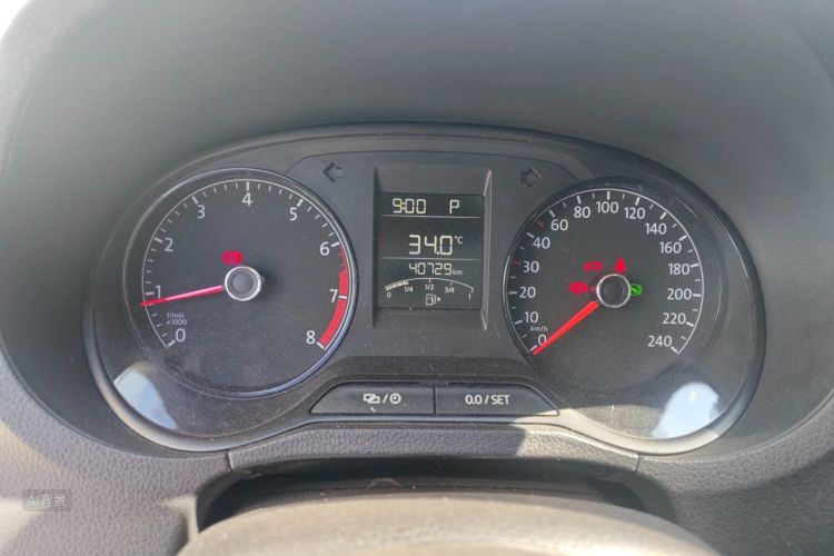 Volkswagen Polo 2018 car image #13