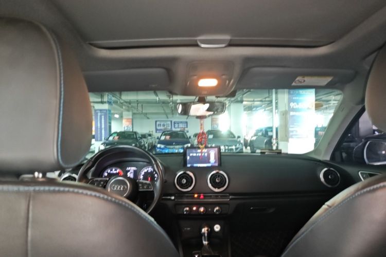 Audi A3 2017 car image #18