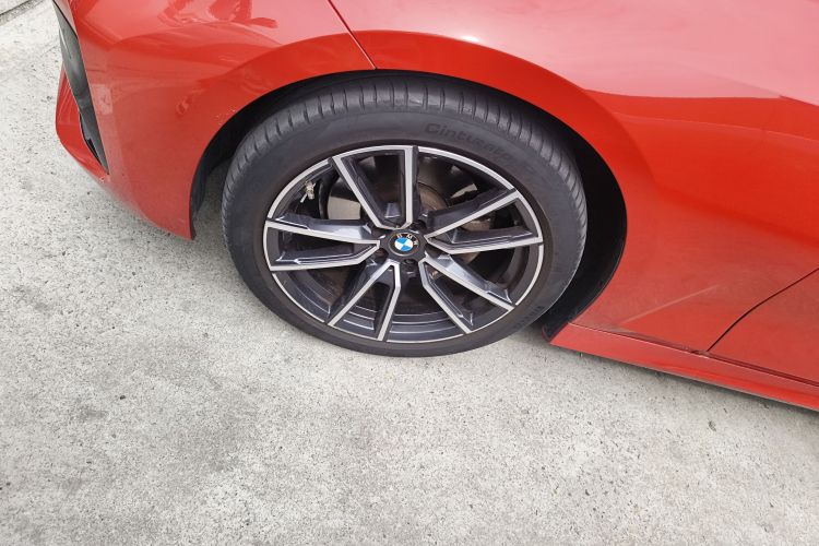 BMW 3 Series 2022 صورة سيارة #6