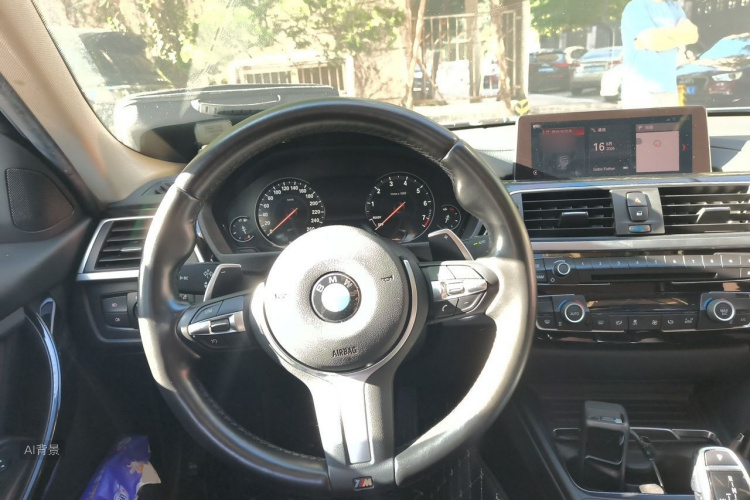 BMW 3 Series 2018 #12 BMW 3 Series 2018 car image #12