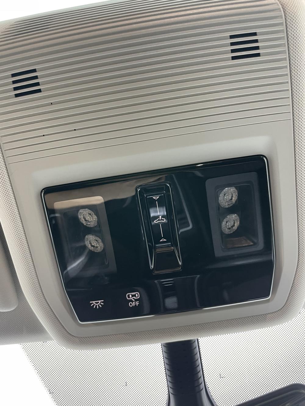 Volkswagen Golf 2022 car image #17