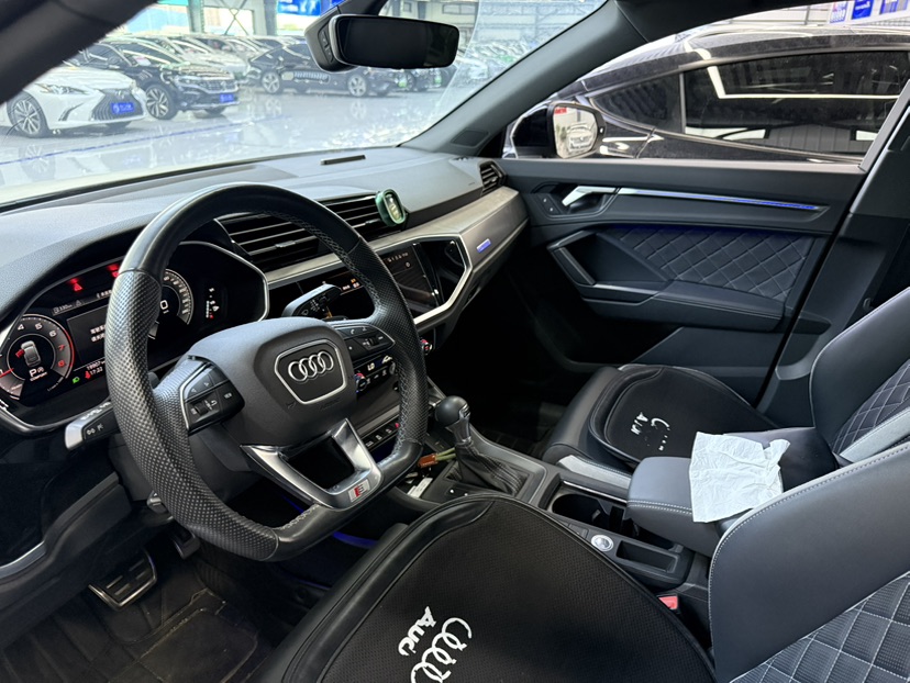 Audi Q3 Sportback 2024 car image #3