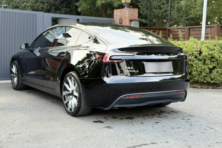 Tesla Model 3 2025 #8 Tesla Model 3 2025 car image #8