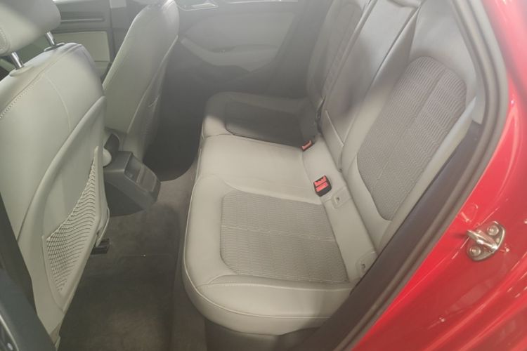 Audi A3 2018 car image #13