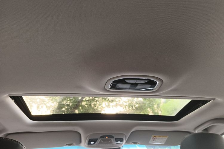 GEELY Emgrand 2020 car image #18