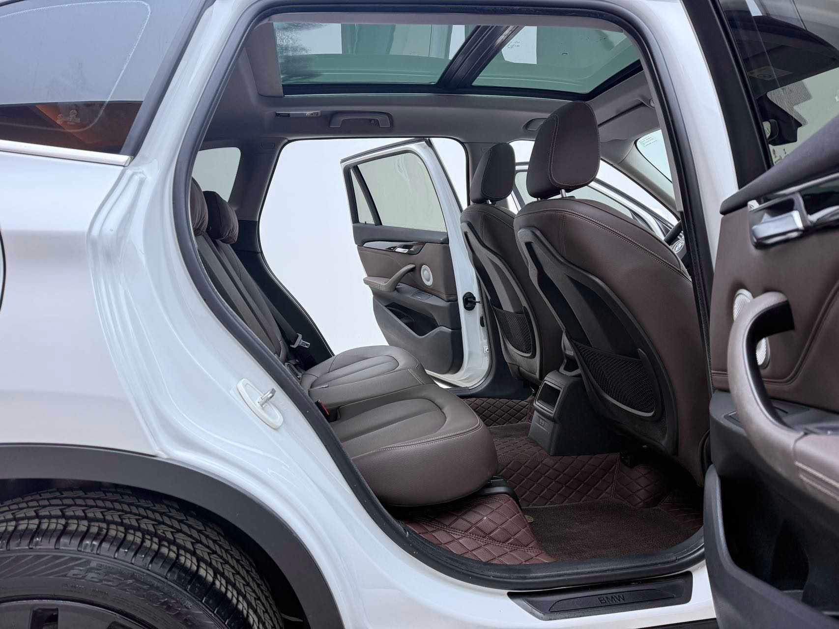 BMW X1 2021 car image #14