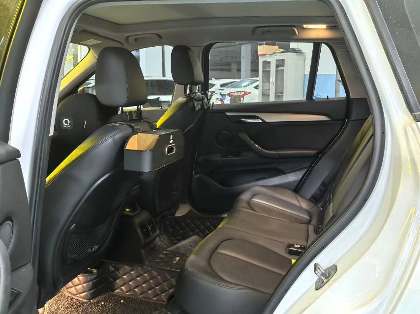 BMW X1 2018 #3 BMW X1 2018 car image #3