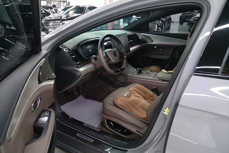 BYD Han 2025 #16 BYD Han 2025 صورة سيارة #16