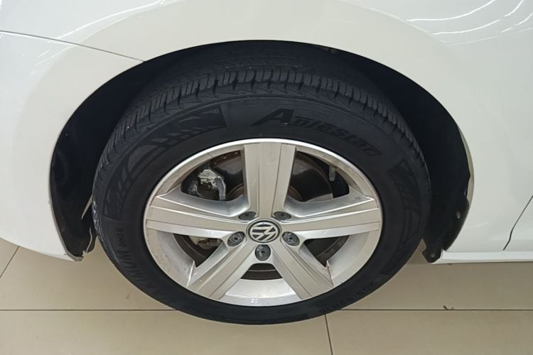 Volkswagen Golf 2016 car image #9