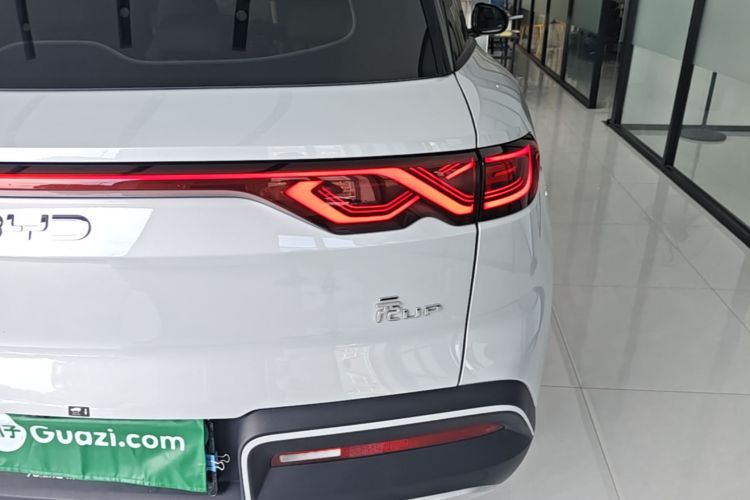 BYD YuanUP 2025 #8 BYD YuanUP 2025 car image #8
