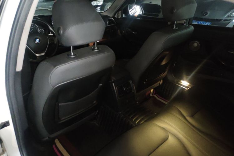 BMW 3 Series 2017 imagen de coche #15