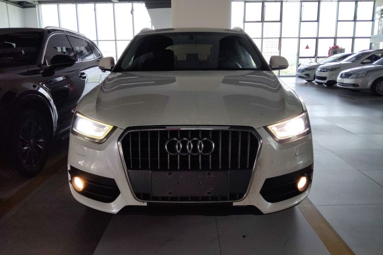Audi Q3 2015 #3 Audi Q3 2015 car image #3