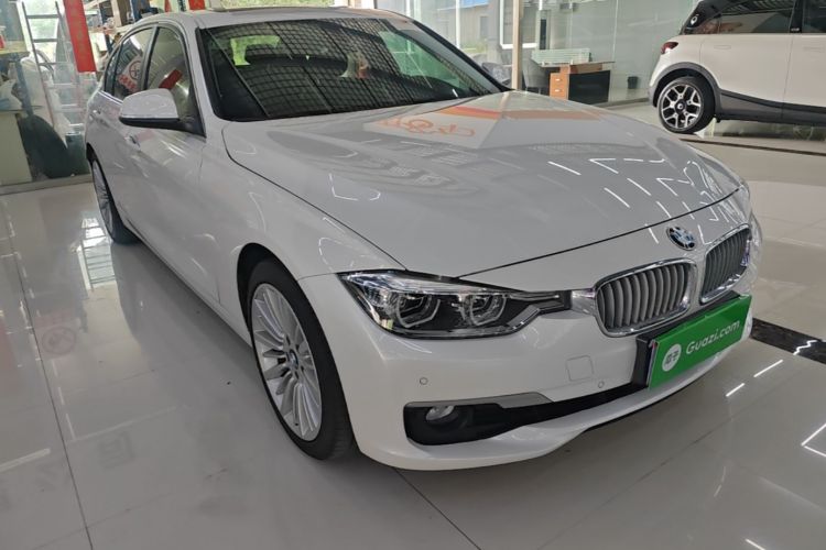 BMW 3 Series 2018 car image #4