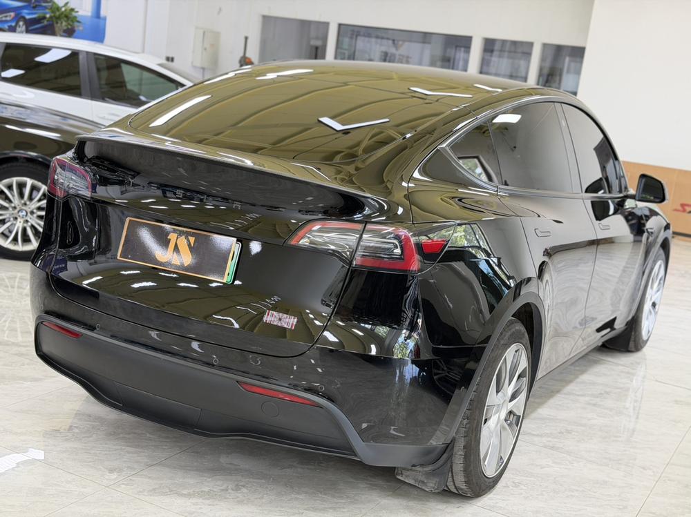 Tesla Model Y 2021 #6 Tesla Model Y 2021 car image #6