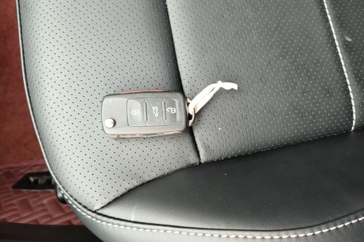 Volkswagen Lavida 2019 car image #9