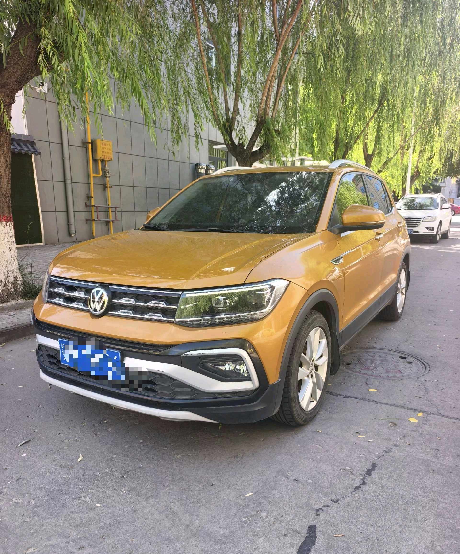 Volkswagen T-Cross 2019 Volkswagen T-Cross 2019 car image