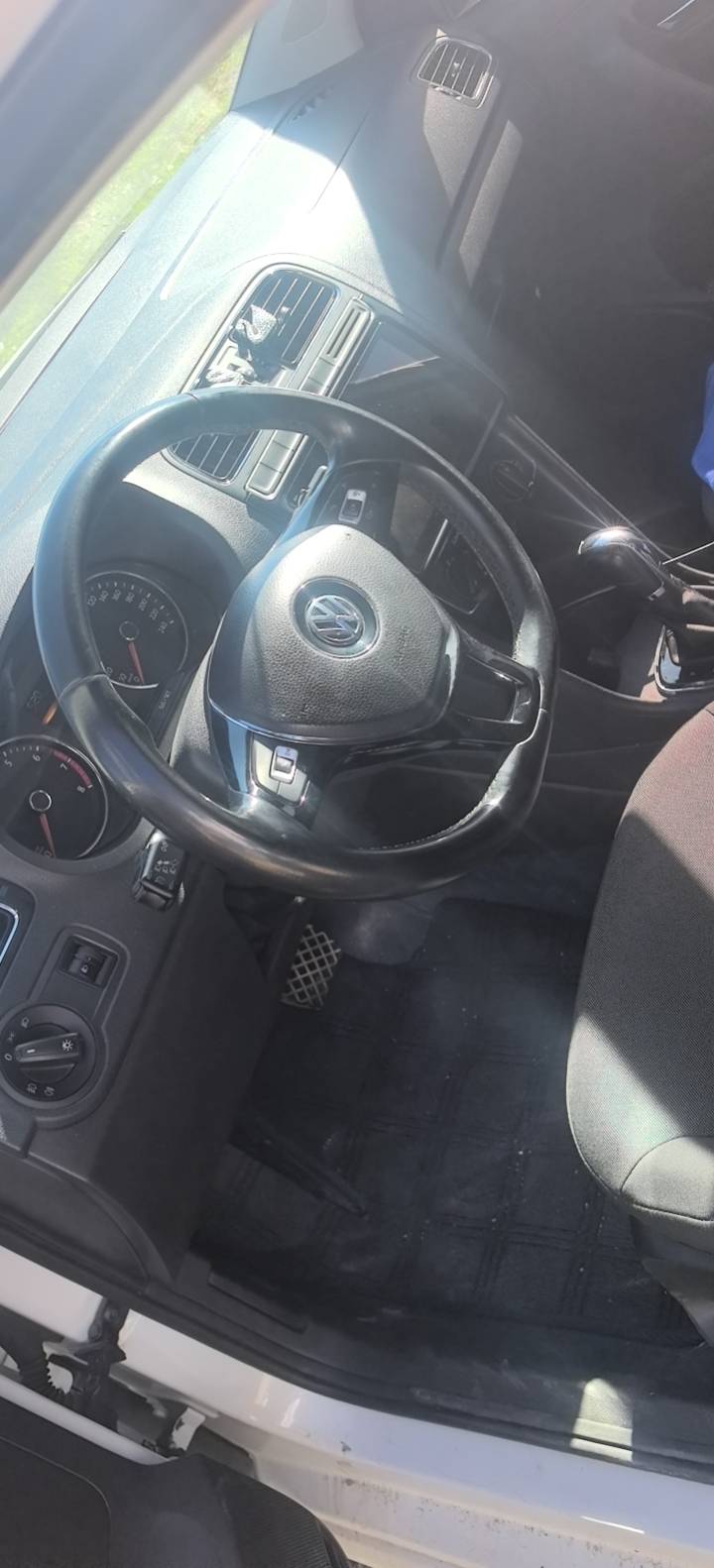 Volkswagen Polo 2016 car image #7