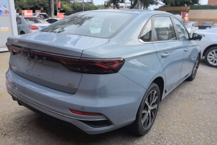 GEELY Emgrand 2023 #7 GEELY Emgrand 2023 car image #7