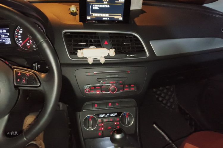 Audi Q3 2019 #15 Audi Q3 2019 car image #15