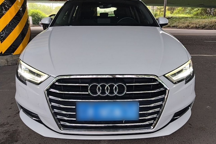 Audi A3 2019 #3 Audi A3 2019 car image #3