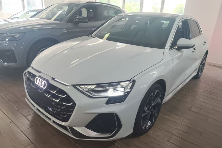 Audi A3 2025 car image #2