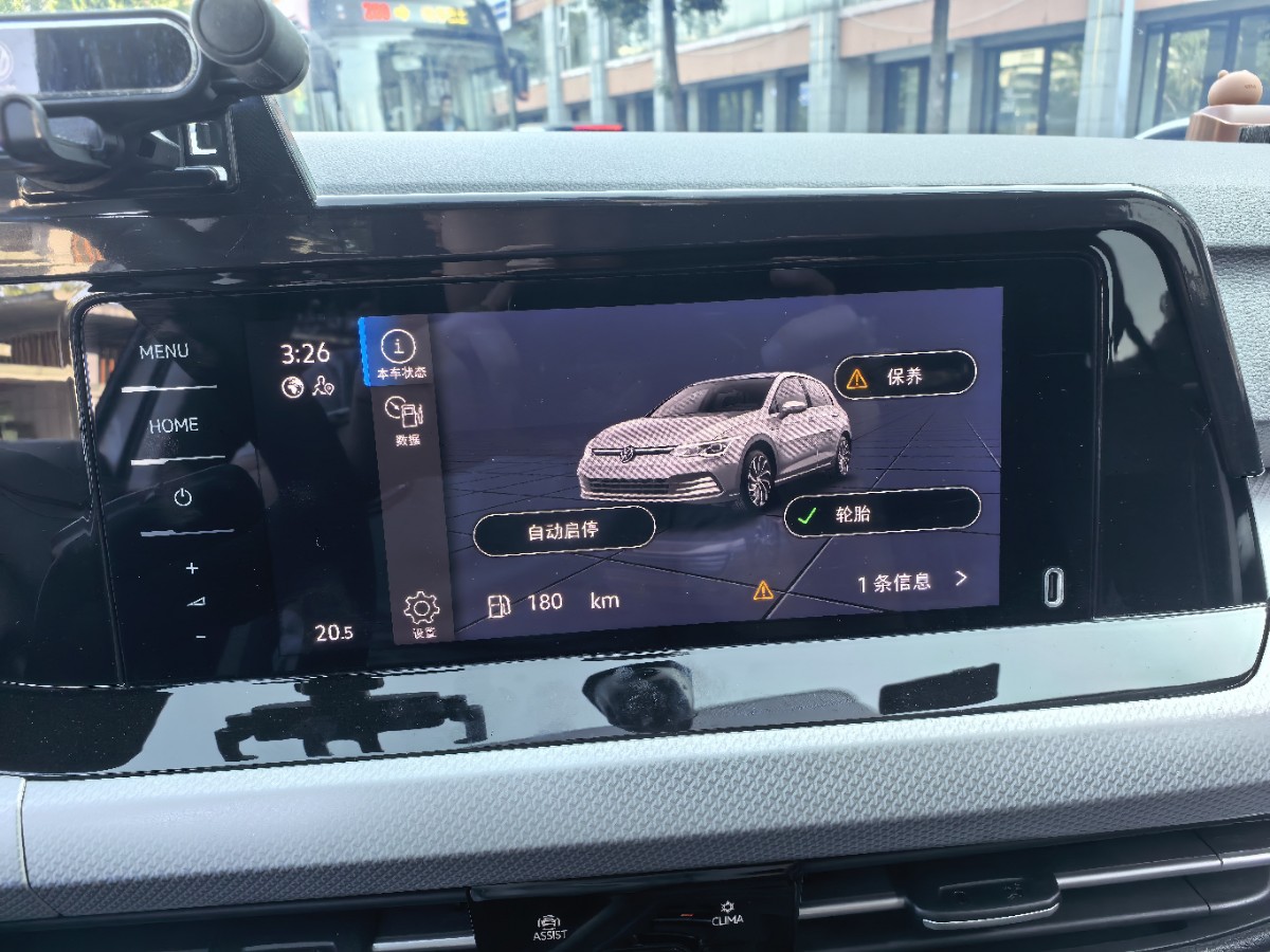 Volkswagen Golf 2023 immagine di auto #5