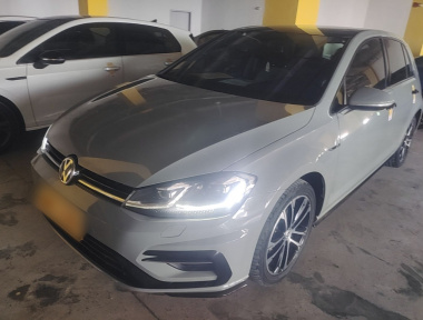 Volkswagen Golf 2020 car image 