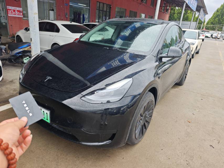 Tesla Model Y 2022 car image 