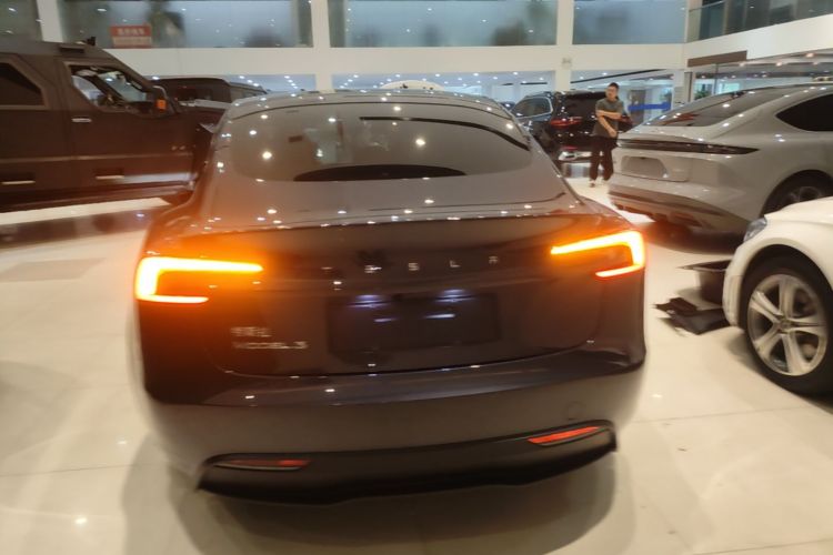 Tesla Model 3 2024 #6 Tesla Model 3 2024 car image #6