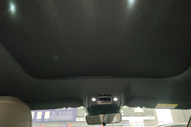 BYD Han 2022 car image #18