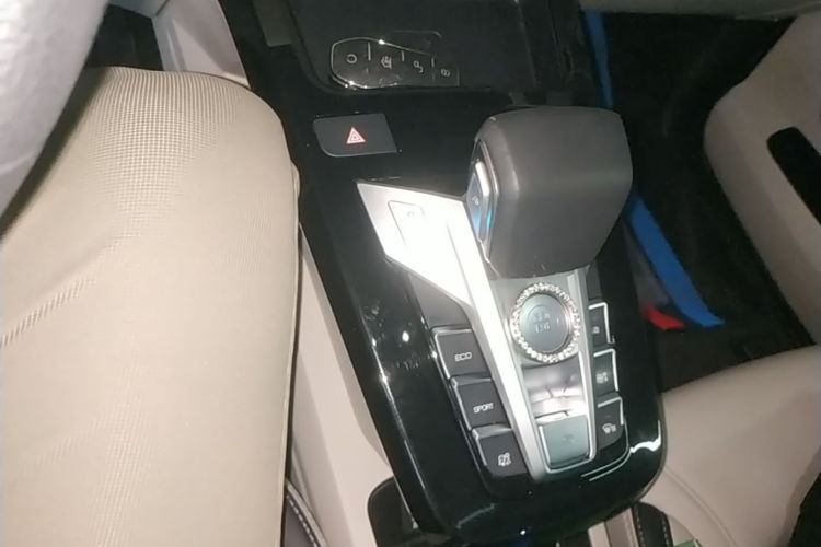 BYD Yuan Pro 2021 car image #14