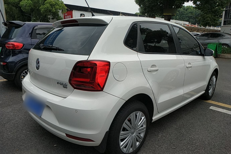 Volkswagen Polo 2016 car image #7