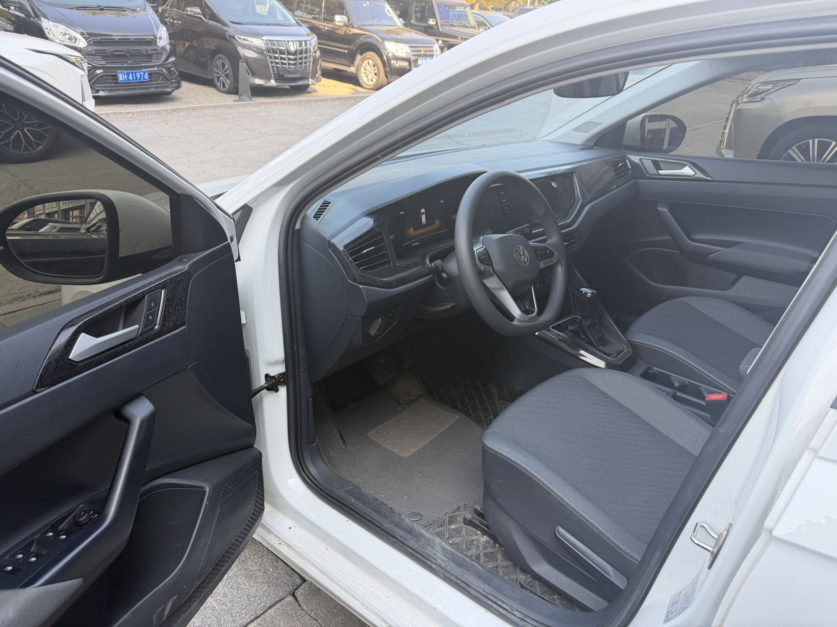 Volkswagen Lavida 2025 immagine di auto #2