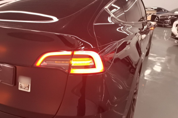 Tesla Model Y 2023 #8 Tesla Model Y 2023 immagine di auto #8