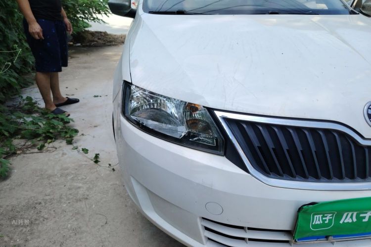 Skoda Rapid 2016 #8 Skoda Rapid 2016 car image #8