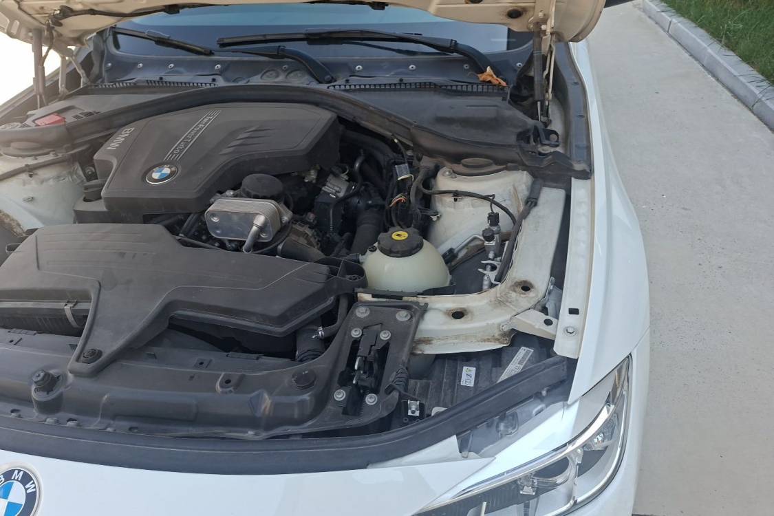 BMW 3 Series 2012 #12 BMW 3 Series 2012 car image #12