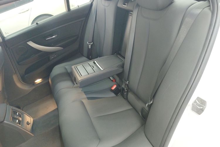 BMW 3 Series 2015 #13 BMW 3 Series 2015 car image #13