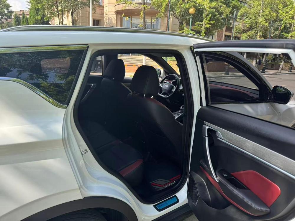 GEELY Coolray 2018 car image #11