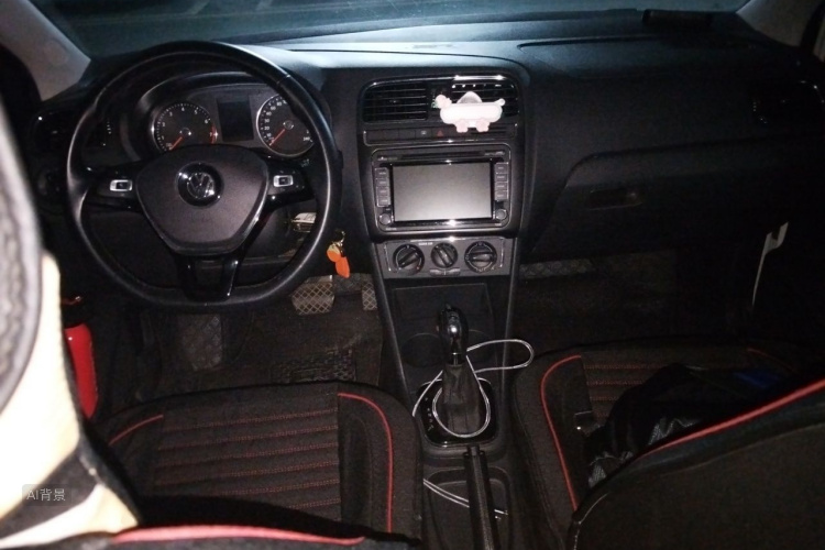 Volkswagen Polo 2016 car image #11