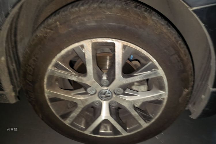 Volkswagen Polo 2015 car image #9