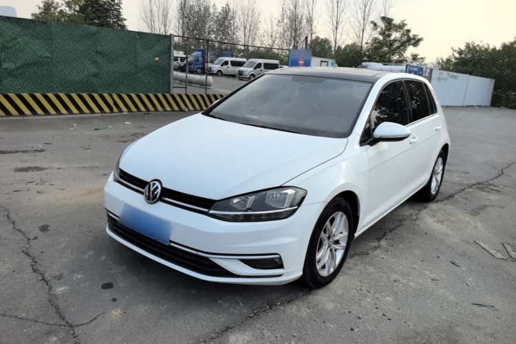 Volkswagen Golf 2019 #2 Volkswagen Golf 2019 изображение автомобиля #2