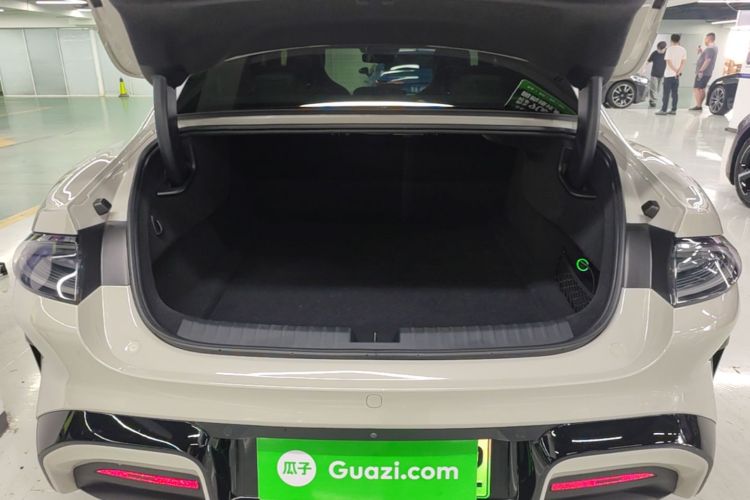 MI SU7 2024 car image #19