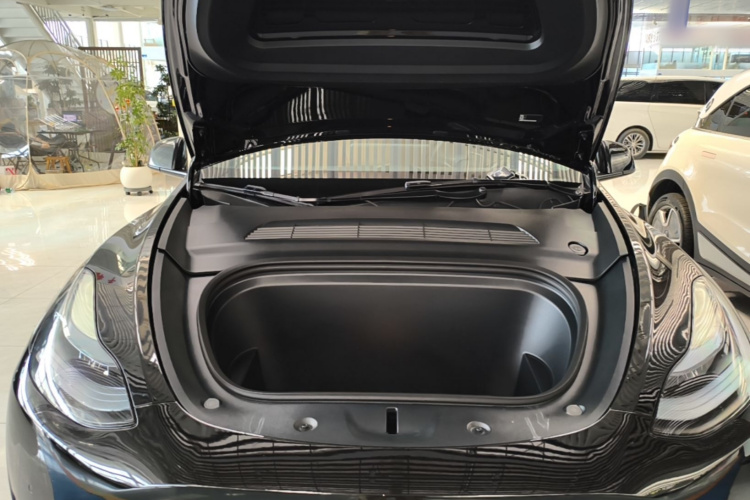 Tesla Model Y 2023 #20 Tesla Model Y 2023 immagine di auto #20