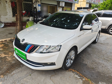 Skoda Rapid 2018 Skoda Rapid 2018 image de voiture