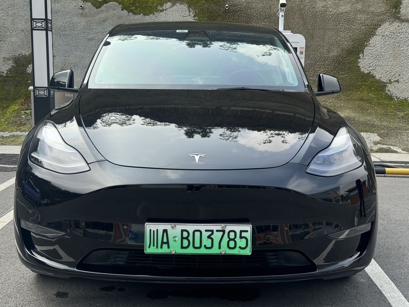 Tesla Model Y 2021 #2 Tesla Model Y 2021 car image #2