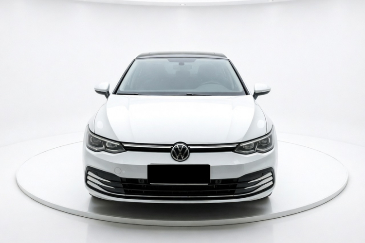 Volkswagen Golf 2021 car image #7