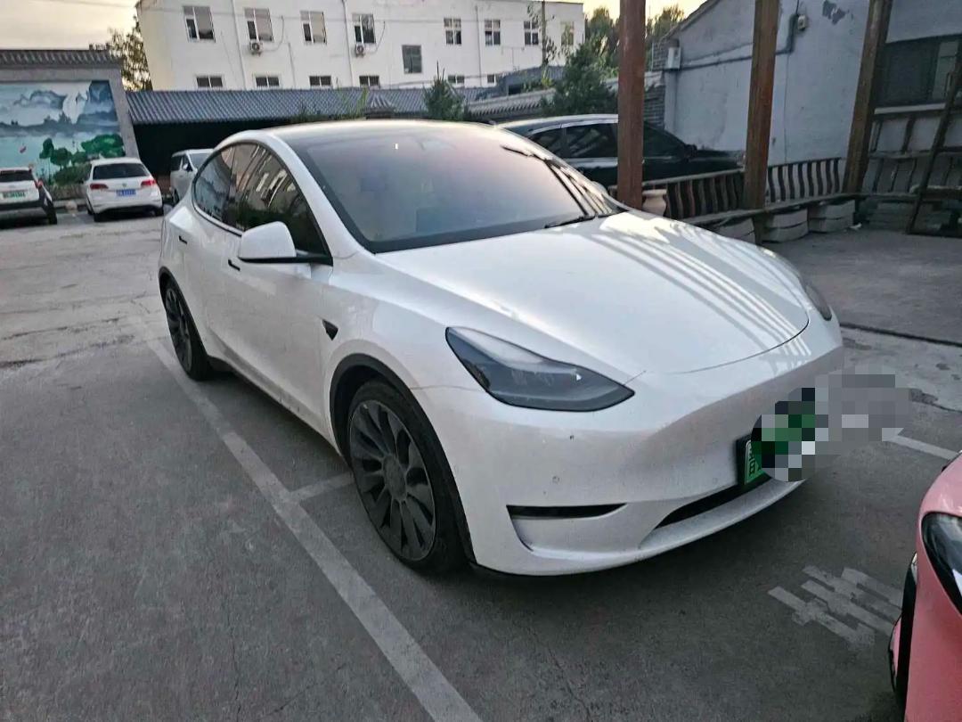 2022 car image #5
