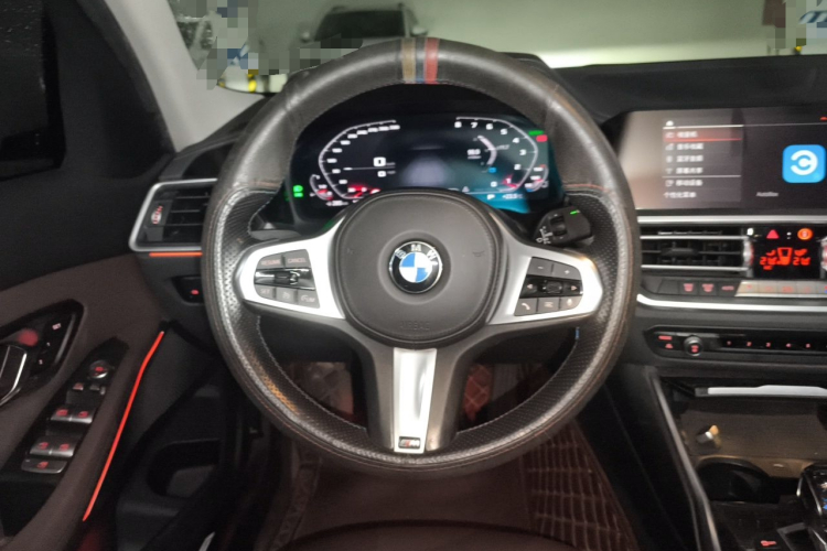 BMW 3 Series 2020 car image #11