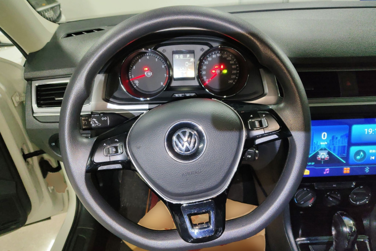 Volkswagen Bora 2023 car image #11